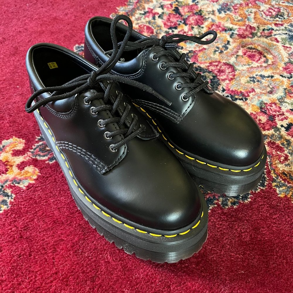Dr. Martens 8053 Leather Platform Casual shoes - Unisex
